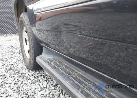 2003 GMC Yukon Xl 1500 Slt from USA, damaged, VIN 3GKEC16Z33G347965